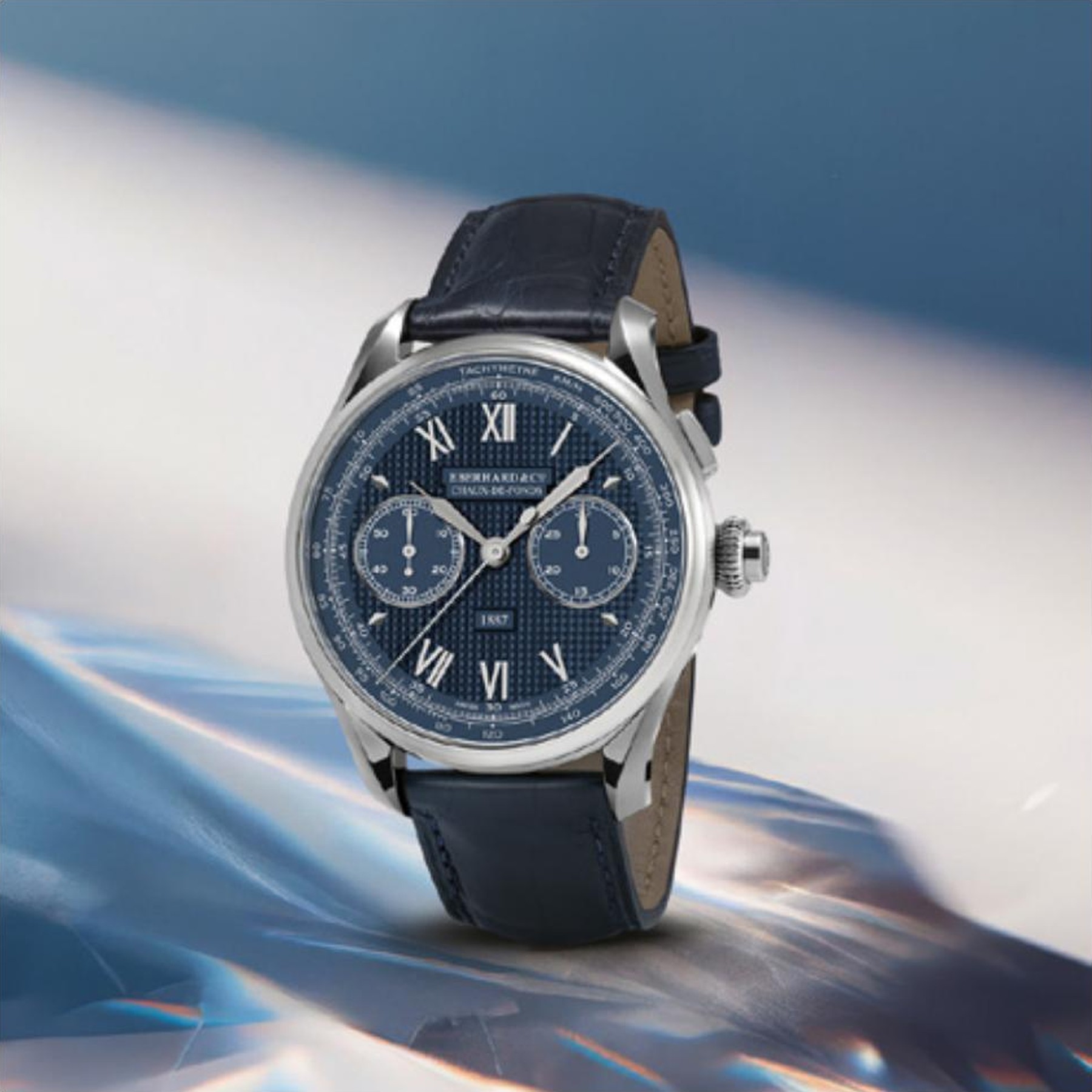 Concept Season's Greetings Eberhard & Co., cronografo Contodat quadrante blu su superficie di cristallo